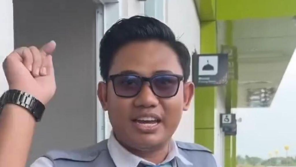 Petugas Kereta Api Sulsel Minta Balita Tanpa Tiket Ditinggal di Stasiun